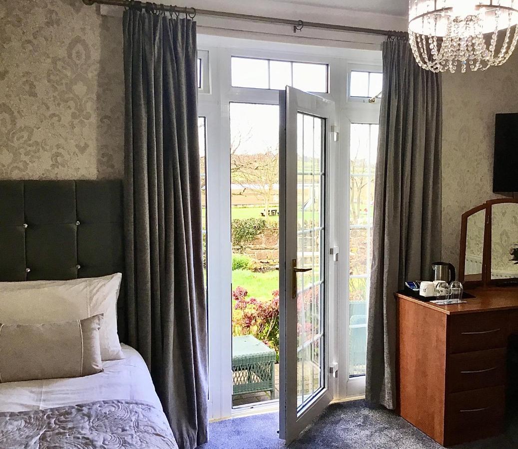 Westlea Guest House Алнмут Екстериор снимка
