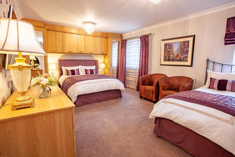Westlea Guest House Алнмут Екстериор снимка