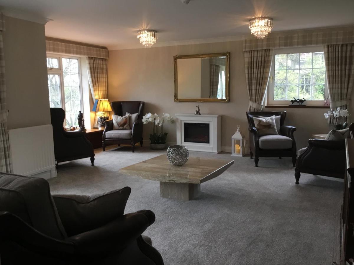Westlea Guest House Алнмут Екстериор снимка