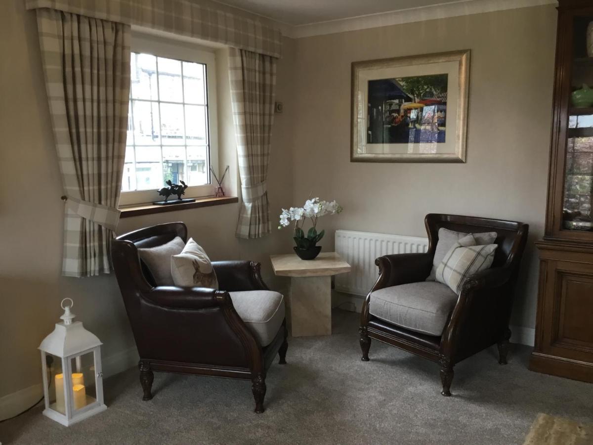 Westlea Guest House Алнмут Екстериор снимка